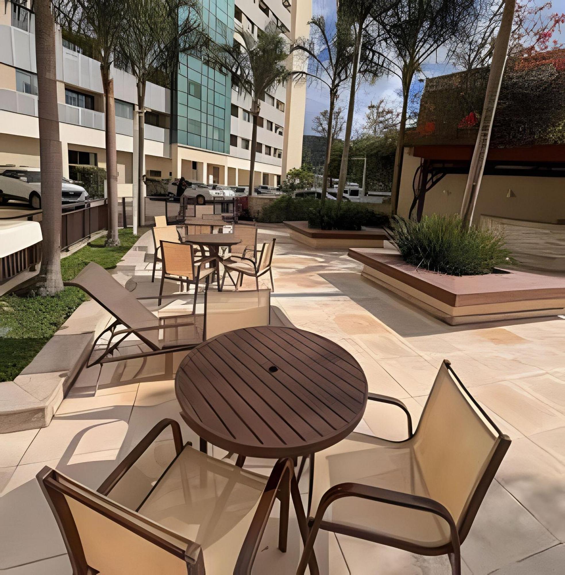 Apartamento Flat Confortavel Com Piscina Proximo Ao Riocentro Projac Farmasi Arena Barra Da Tijuca